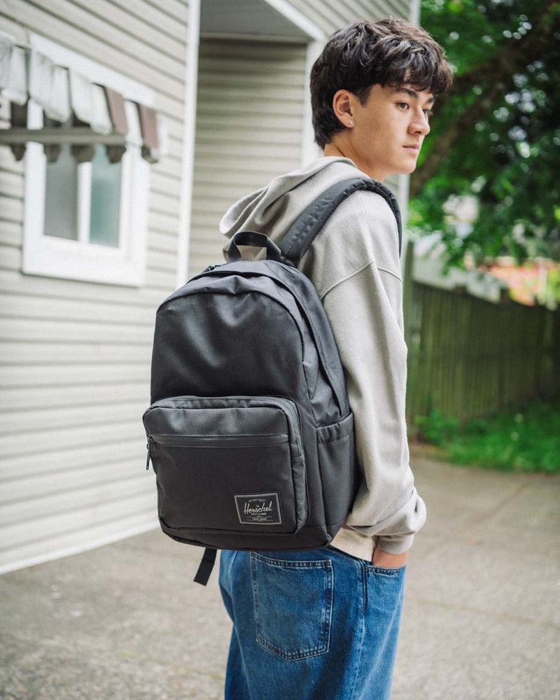 herschel backpack uk laptop Classic XL Twill Herschel Supply Co. A water bottle pocket expands to fit different sizes Classic Backpack XL