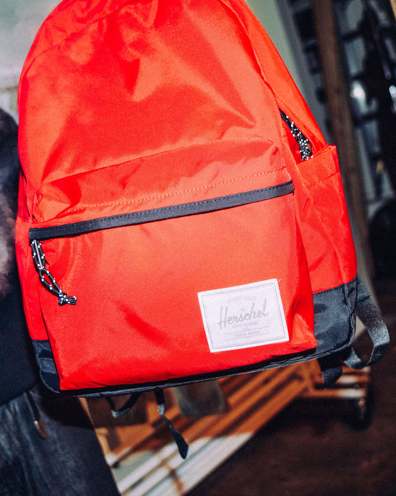 Herschel Heritage Tote color options chart showing different colorway variants available for the large everyday travel bag.