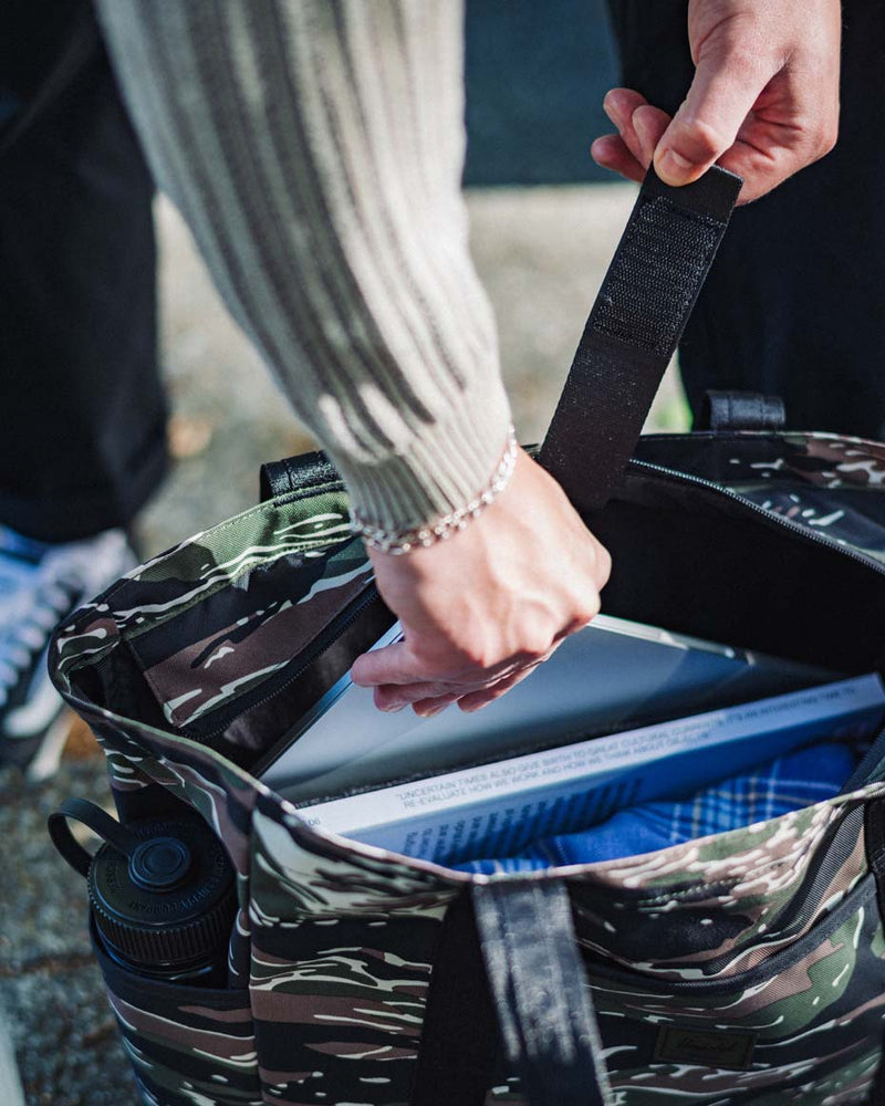 Herschel Heritage Tote displayed in multiple available color options.