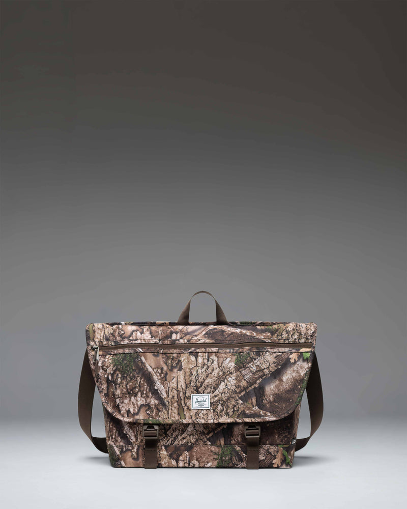 Realtree® Cove Messenger