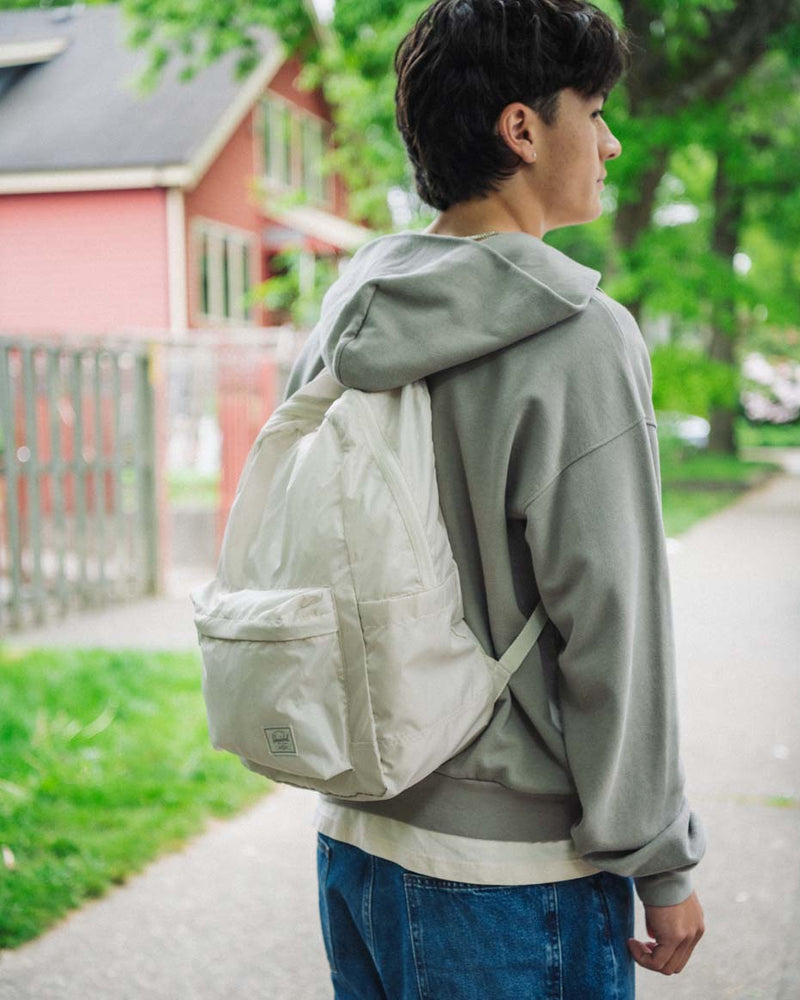herschel backpack bird print Anyone know where I can find this backpack? I believe it's the Little  America 25L for the Birds of Herschelcollection. Really love the design!  : r/ManyBaggers