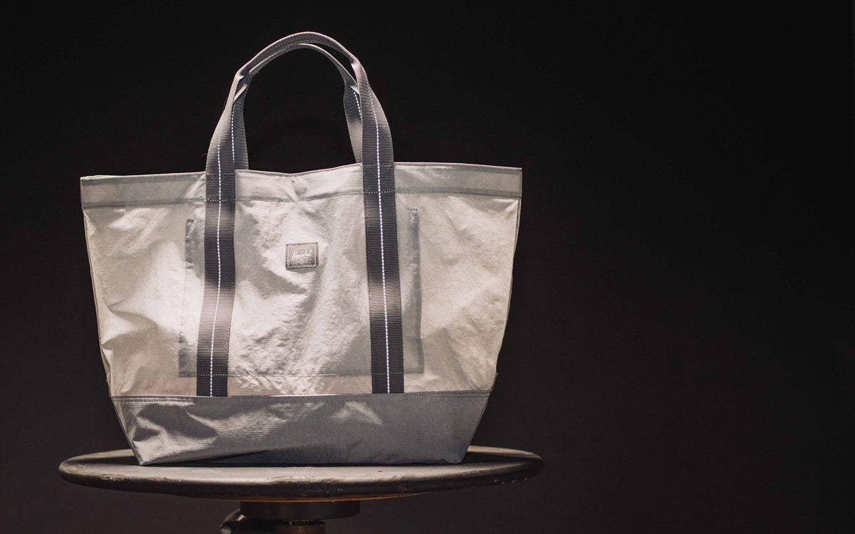 Herschel Classic™ Large Ripstop Reflective Tote