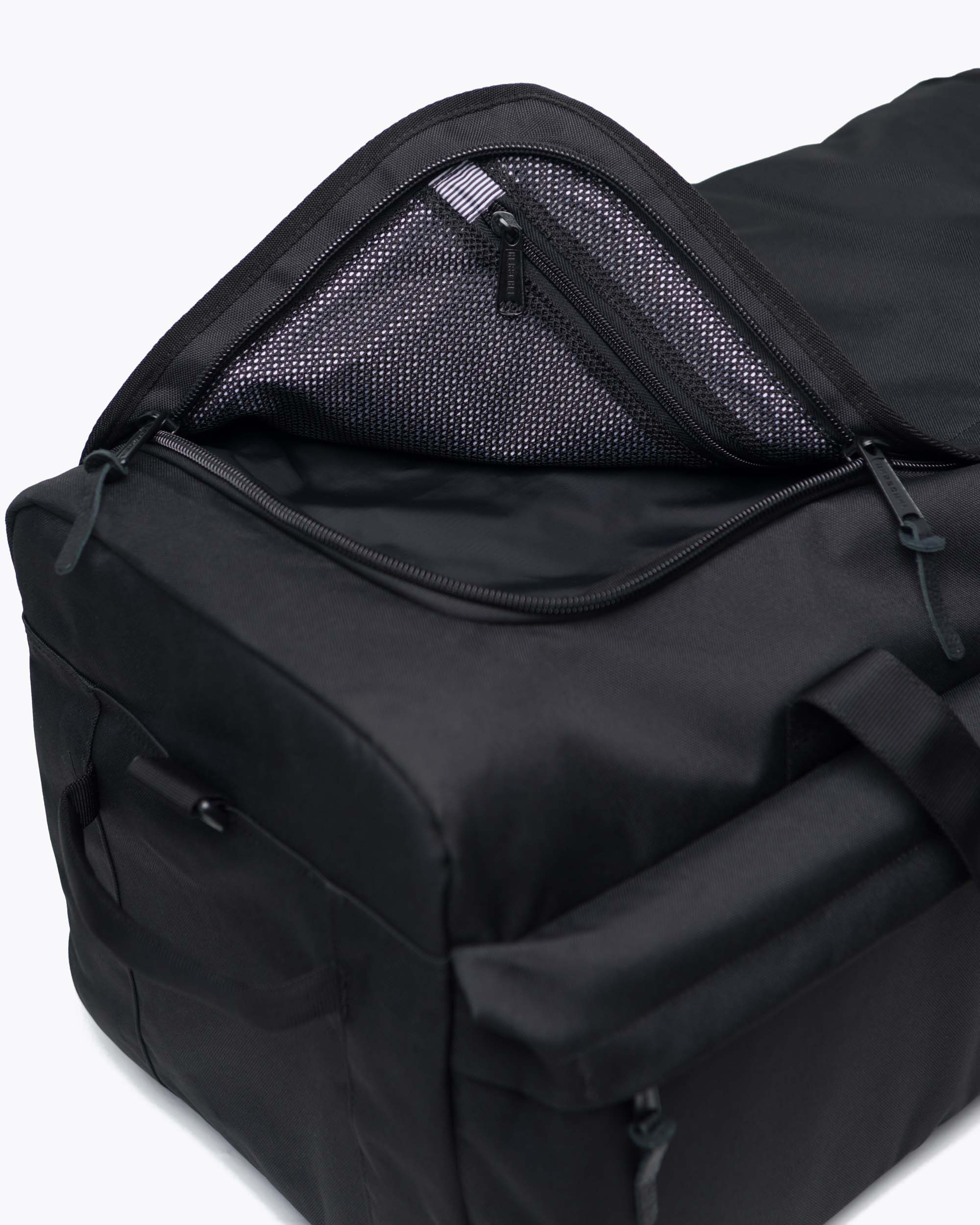 herschel outfitter duffle bag