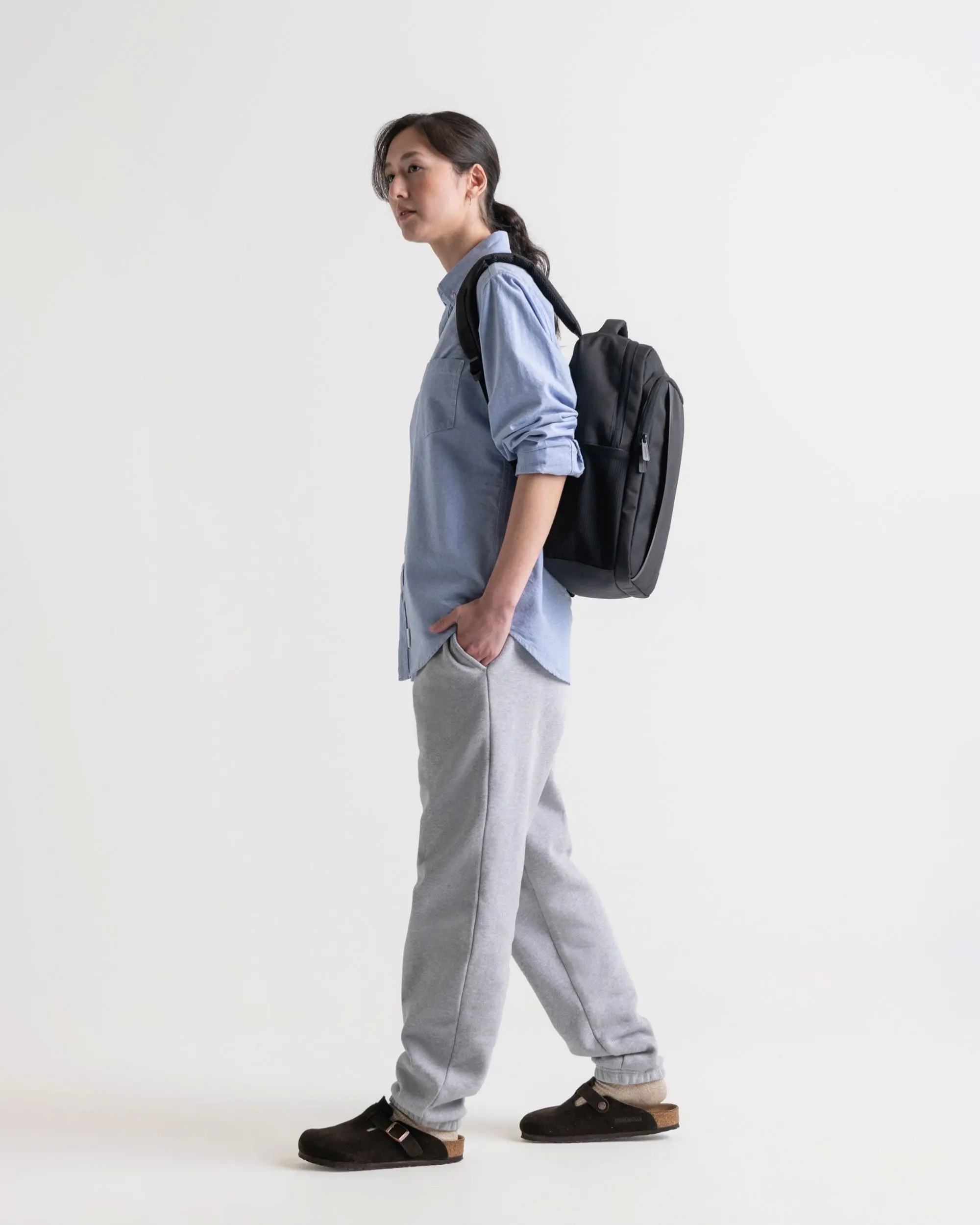 Tech Daypack Mid-Volume