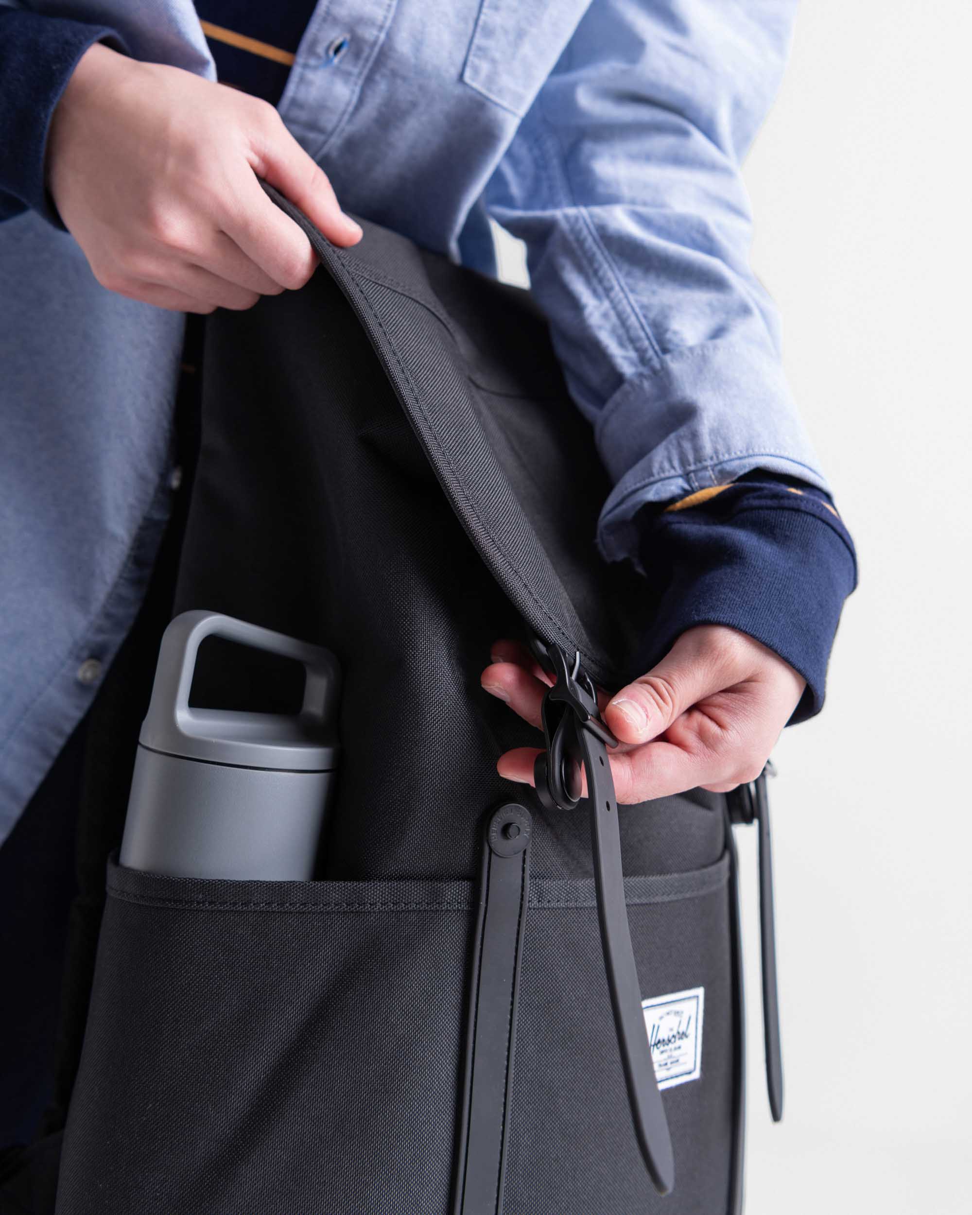 Herschel hot sale backpack retreat