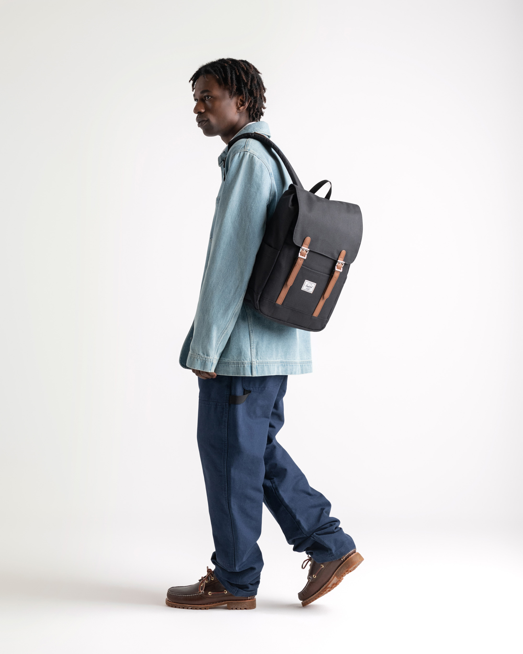 Herschel retreat deals backpack uk