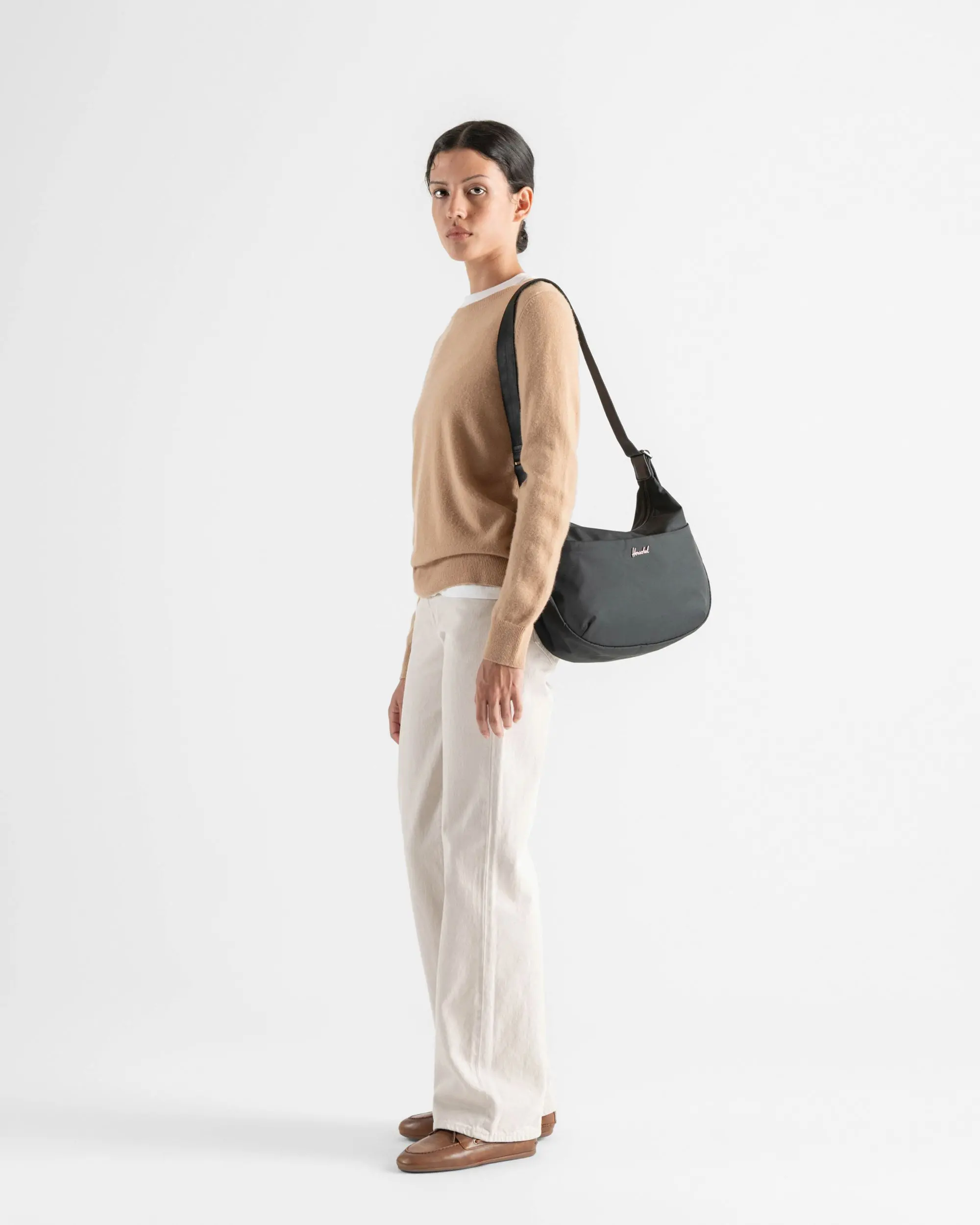 Yara Shoulder Bag - 9L