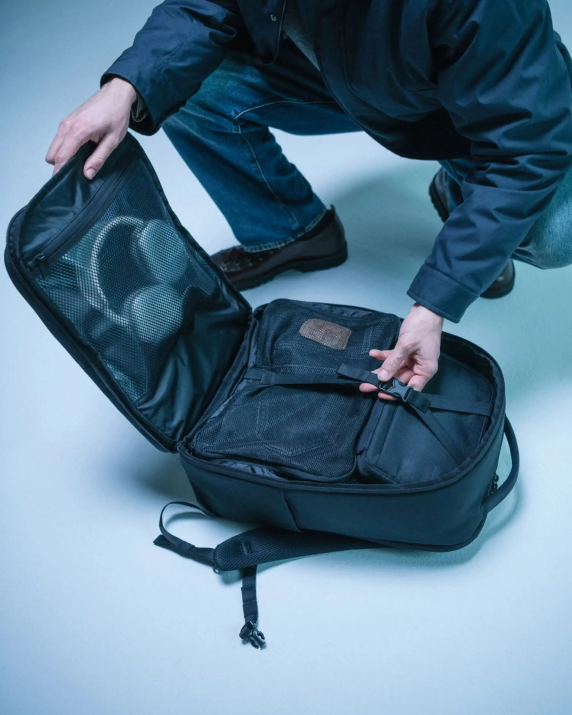 Kaslo Travel Backpack Tech - 32L