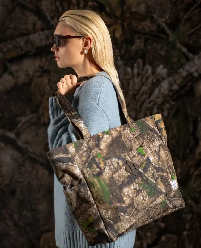 Realtree® Herschel Heritage™ Tote - 24.5L