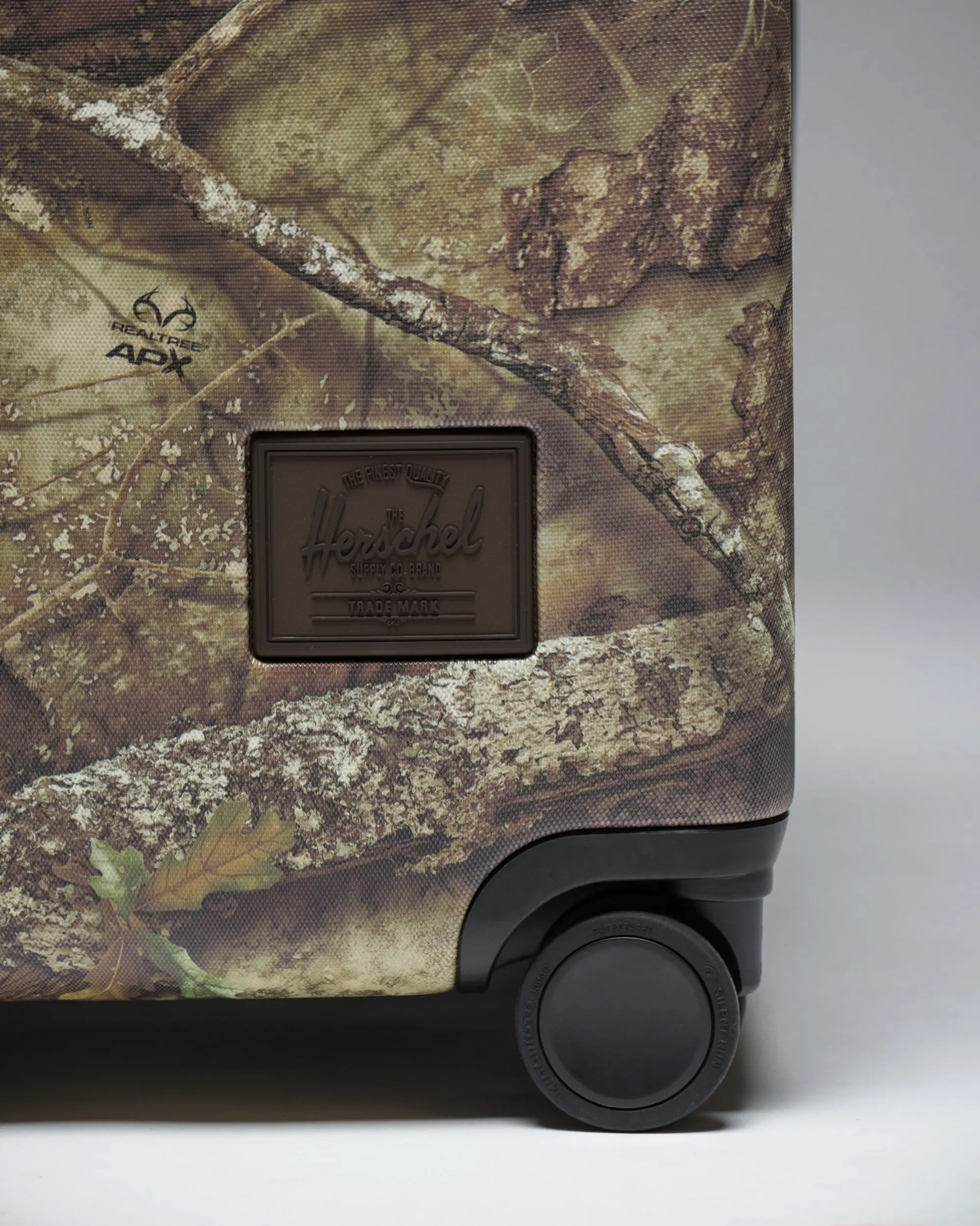 Realtree® Herschel Heritage™ Large Luggage - 95L